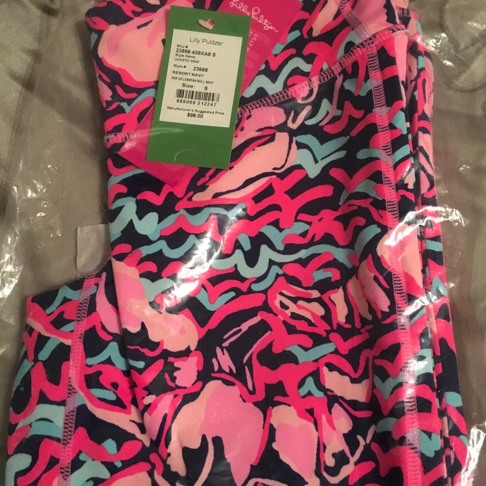 Lilly Pulitzer pop up lobstah luxletic crop leggings. S small. New with tags